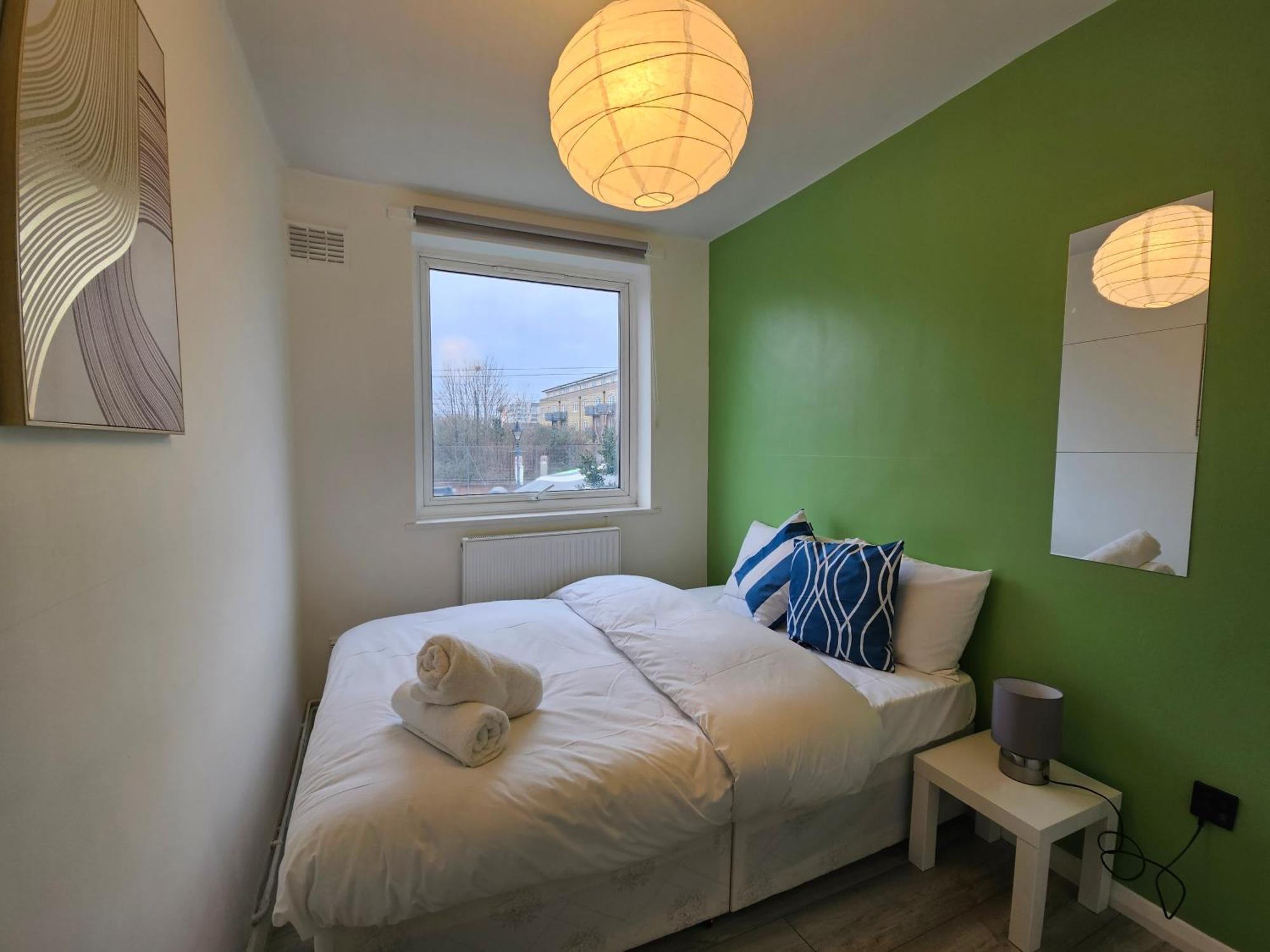 London Mile End Rooms Экстерьер фото
