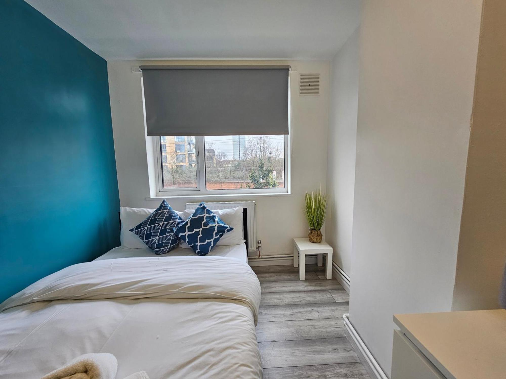London Mile End Rooms Экстерьер фото